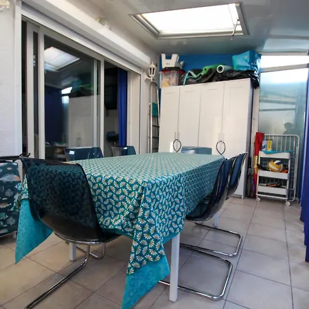 5100 - Cap D'agde Maison Mitoyenne T4 Climatise Avec Parking - Quartier Pinede アパート アグド