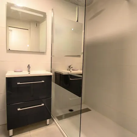 5100 - Cap D'agde Maison Mitoyenne T4 Climatise Avec Parking - Quartier Pinede アグド