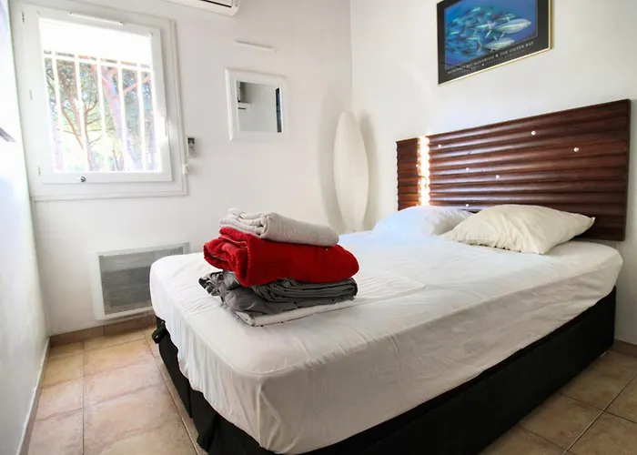 5100 - Cap D'agde Maison Mitoyenne T4 Climatise Avec Parking - Quartier Pinede アグド