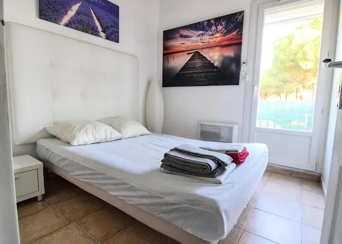 5100 - Cap D'agde Maison Mitoyenne T4 Climatise Avec Parking - Quartier Pinede アパート