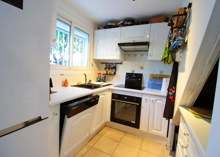 5100 - Cap D'agde Maison Mitoyenne T4 Climatise Avec Parking - Quartier Pinede