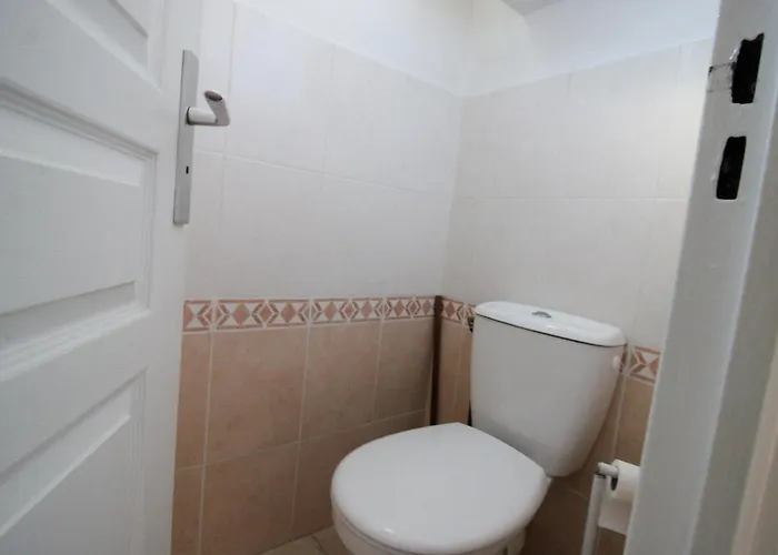 5100 - Cap D'agde Maison Mitoyenne T4 Climatise Avec Parking - Quartier Pinede