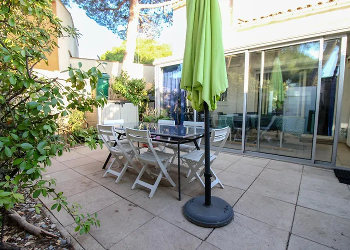 5100 - Cap D'agde Maison Mitoyenne T4 Climatisé Avec Parking - Quartier Pinède * Agde